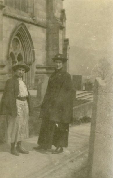 [Nursing sisters] Edith and [Cluill] in Church Yard, Bakewell, England