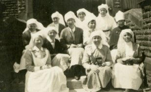Massage [Nursing] Sisters, Granville Special Hospital. Buxton, England [1918]