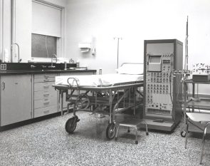 Clinical Investigation Unit at Women’s Pavilion, 1972. HSC Archives/Museum Negative Collection