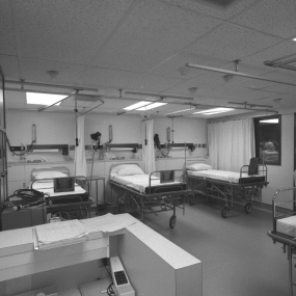 New Labour and Delivery floor recovery room LA-260, 1982. HSC Archives/Museum Negative Collection